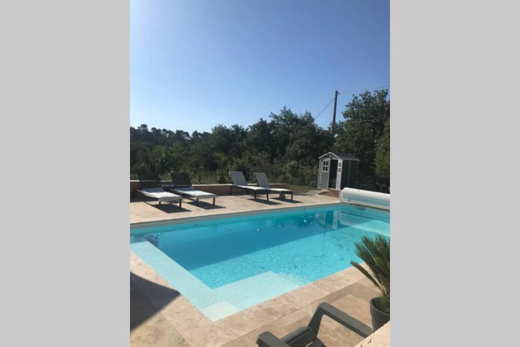 Logement Attenant A Une Villa T2 Avec Terrasse . Besse-sur-Issole Eksteriør billede