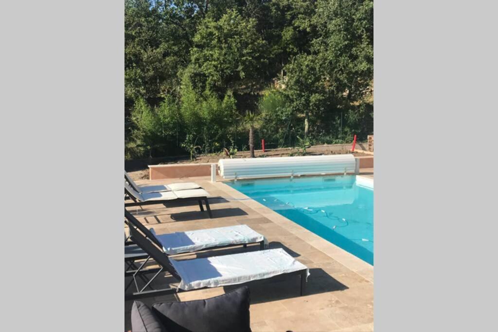 Logement Attenant A Une Villa T2 Avec Terrasse . Besse-sur-Issole Eksteriør billede